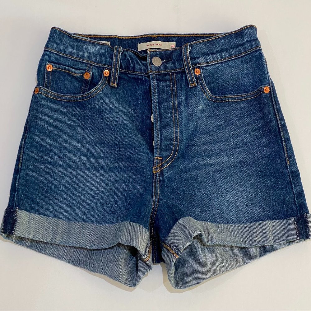 Levi's Wedgie Shorts Blue Wash Denim Button Fly Cuffed High Rise Size 28